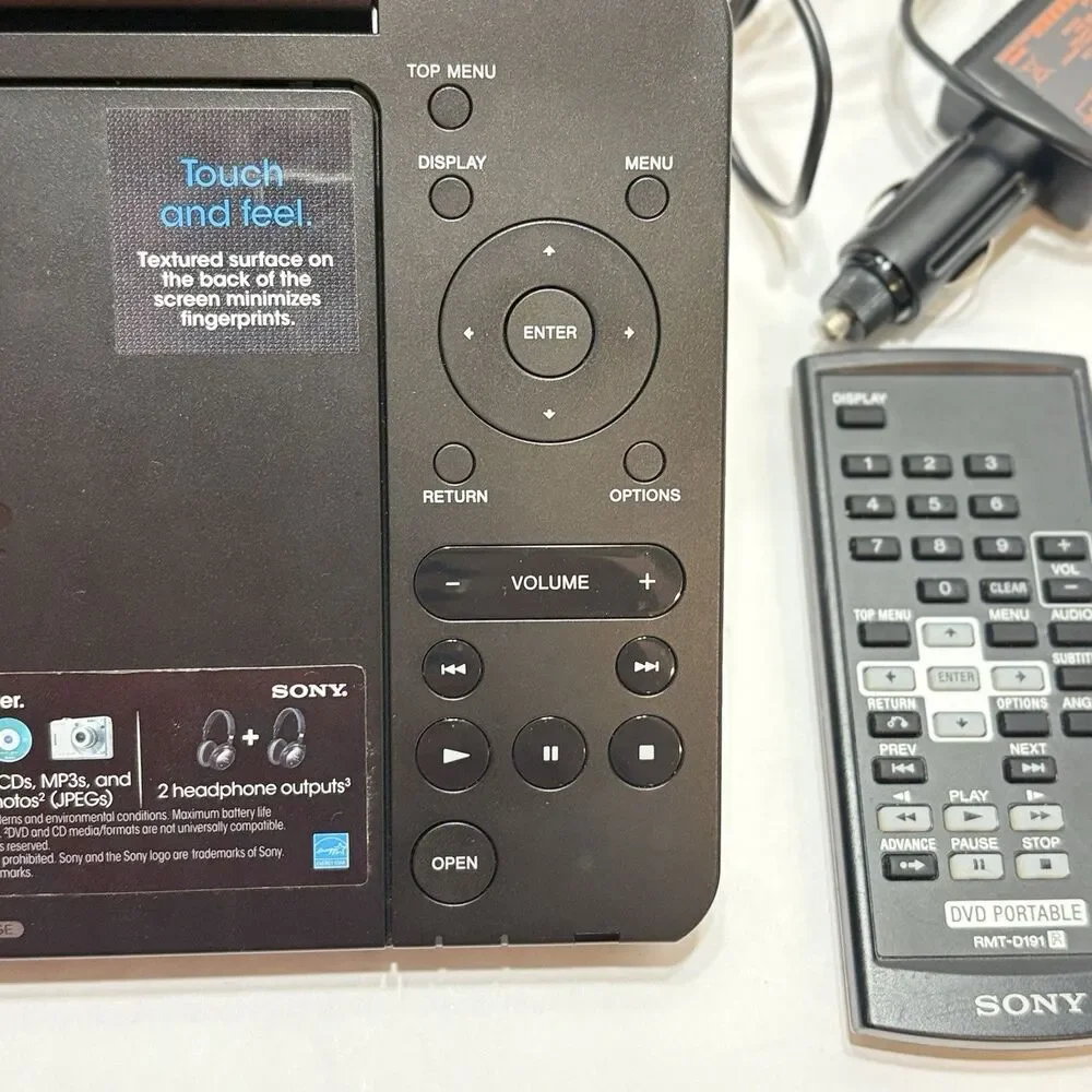 Sony DVP-FX730 Portable DVD Player (7